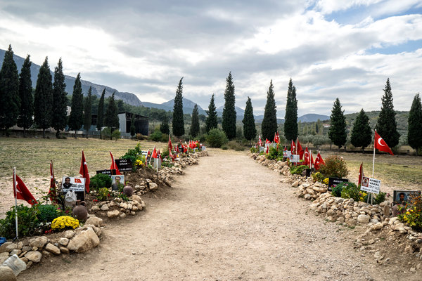 Soma Mezarlığı. Fotoğraf: George Georgiou 