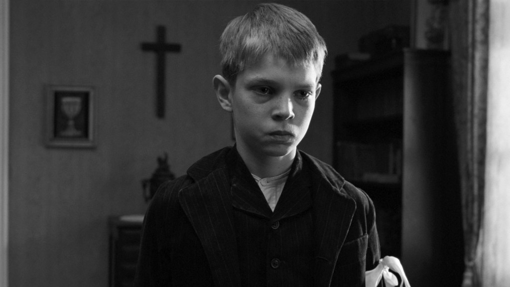 BEYAZ BANT (Michael Haneke, 2009).